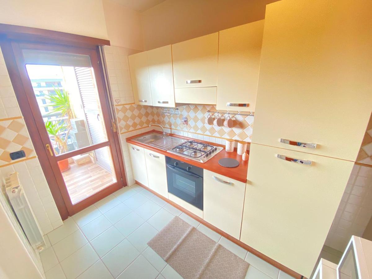 Golden Hour Apartment - Panoramic Terrace Fiumicino Luaran gambar