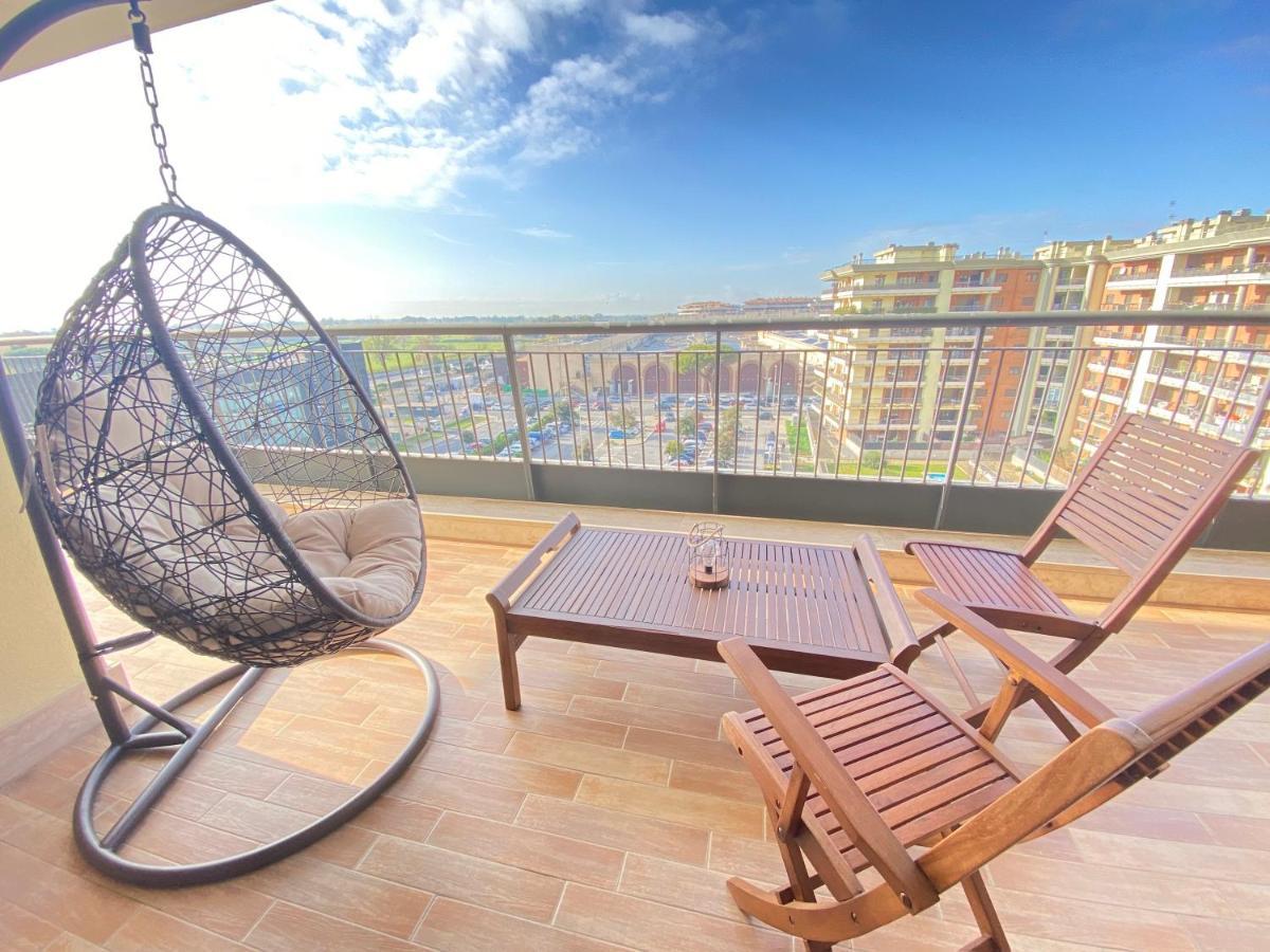 Golden Hour Apartment - Panoramic Terrace Fiumicino Luaran gambar