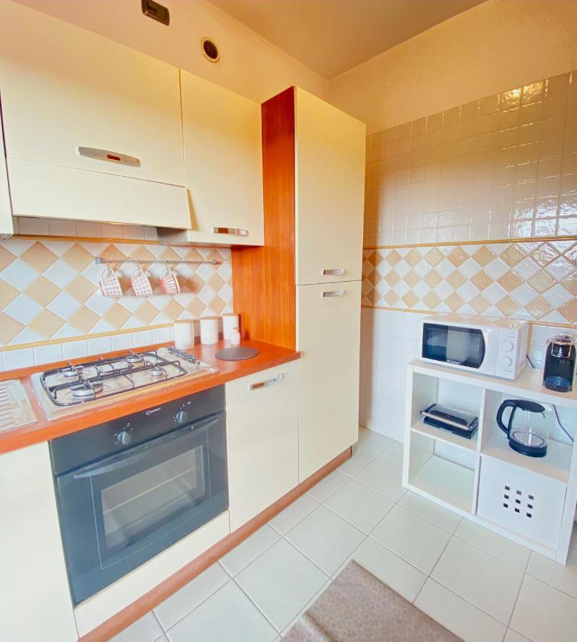 Golden Hour Apartment - Panoramic Terrace Fiumicino Luaran gambar