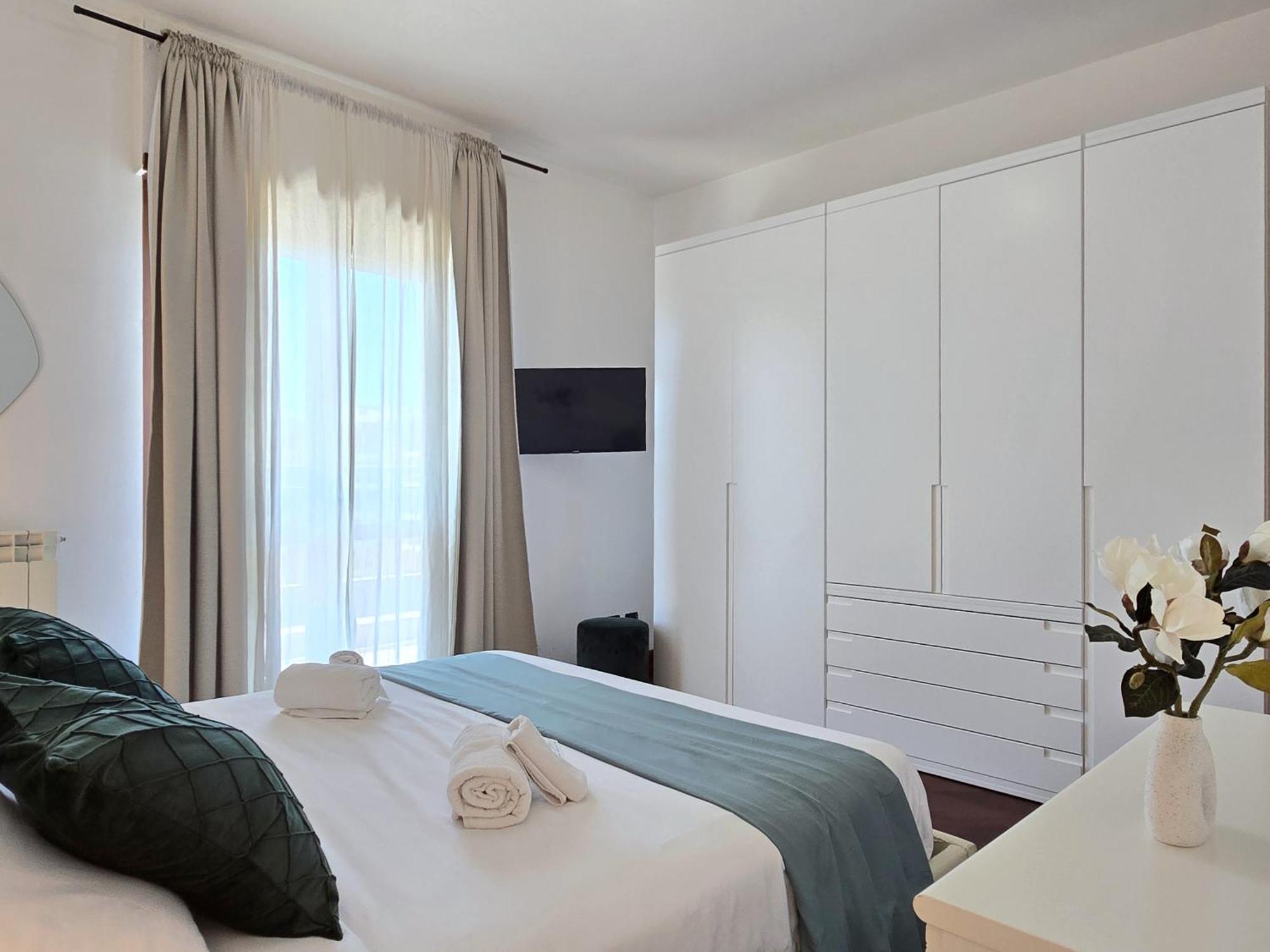 Golden Hour Apartment - Panoramic Terrace Fiumicino Luaran gambar