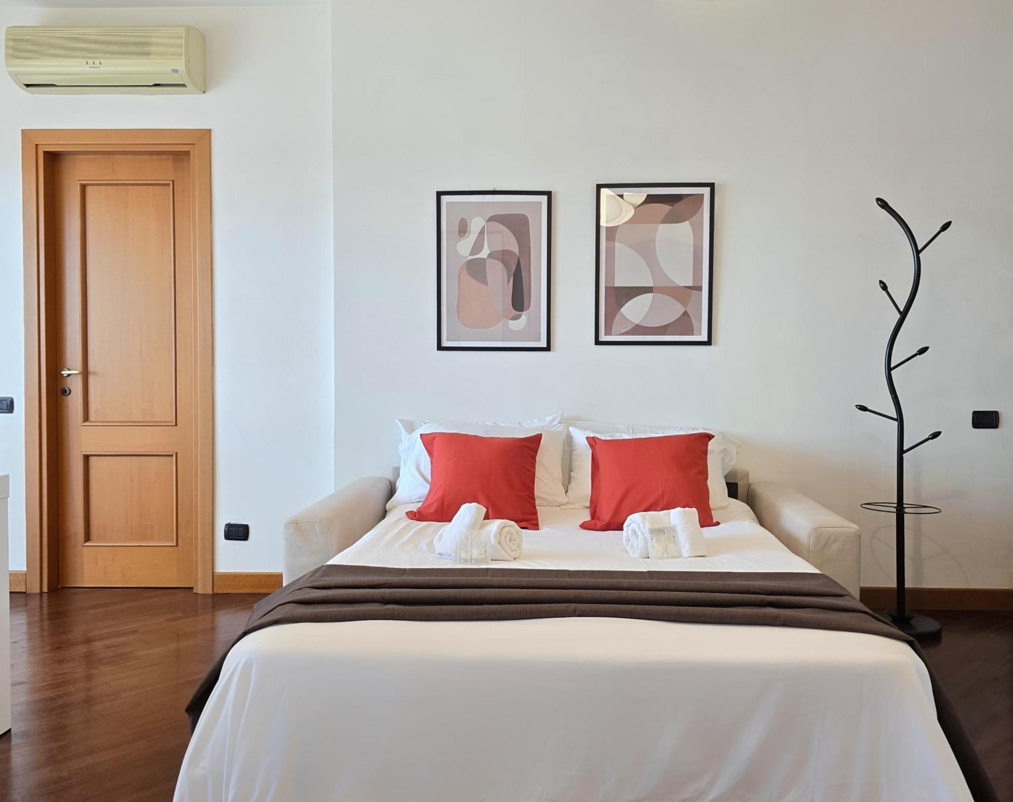 Golden Hour Apartment - Panoramic Terrace Fiumicino Luaran gambar